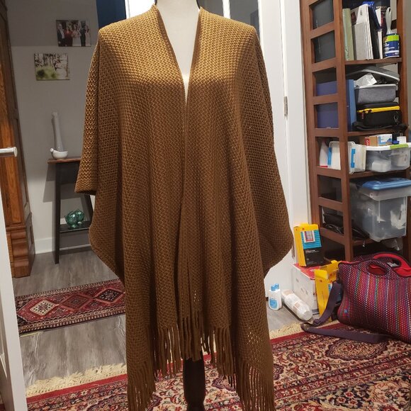 NWT Steve Madden Knit Cape. One Size. Cocoa Brown - Picture 1 of 11